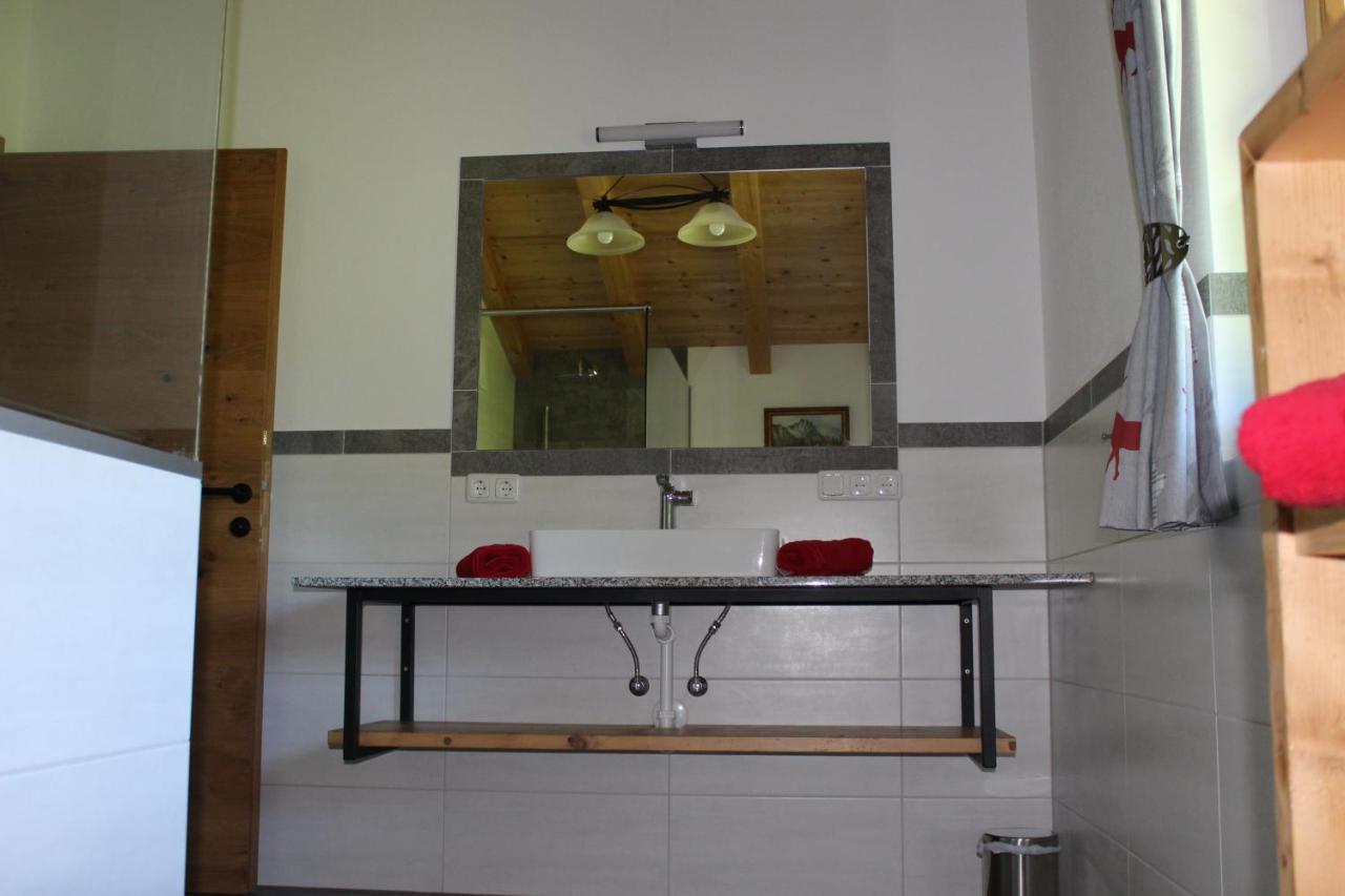 Ferienhaus Schwab Apartment มิทเทอร์ซิลล์ ภายนอก รูปภาพ